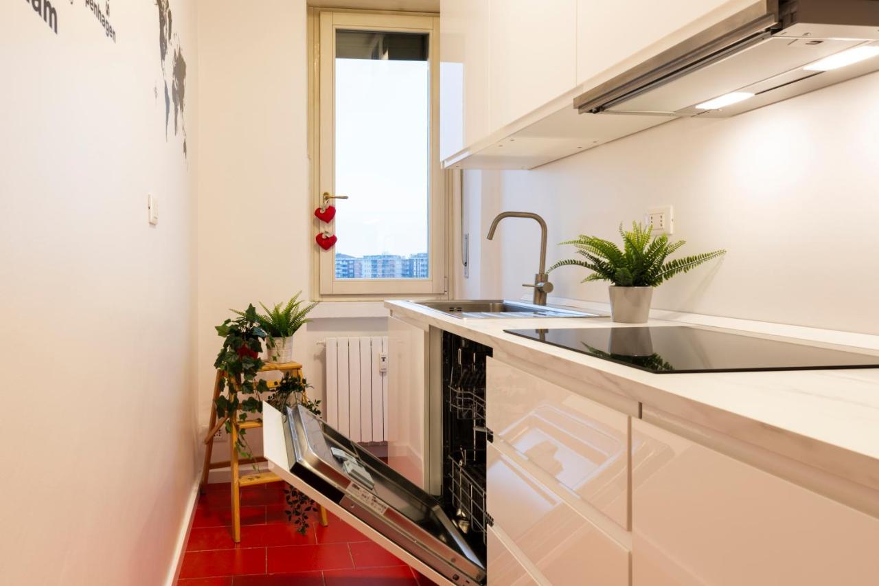 The Wall - Top Floor Apartment Milan Luaran gambar